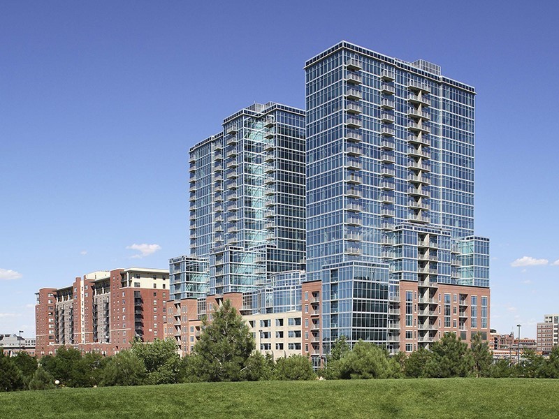 1600 Curtain Wall System Glass House