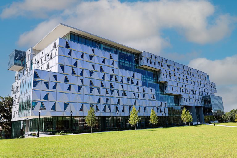 UF university of florida Malachowsky Hall for Data Science & Information Technology engineering kawneer curtain wall architecture aluminum sustainability higher education construction ykk ap oldcastle efco