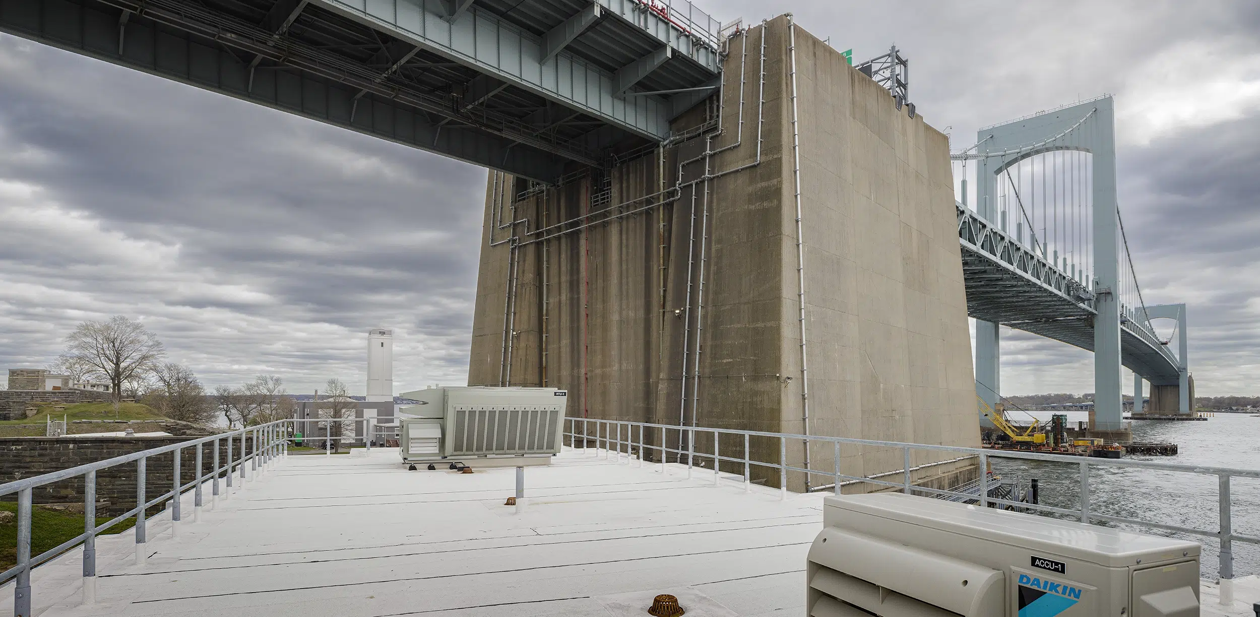 William Austen Marine Education and Seamanship Center is the highlight of new construction at Maritime College SUNY Kawneer